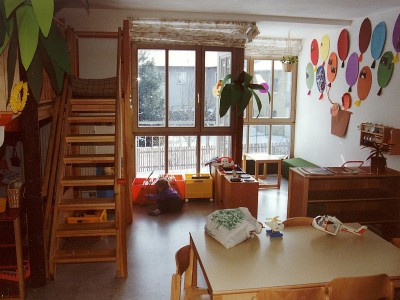 Bild Neubau des Integrationskindergartens Spielkiste Blumenau in München, Referenz Projekt für Kurt Holley, Dipl. Ing. Architekt, Landschaftsarchitekt und Stadtplaner, BA