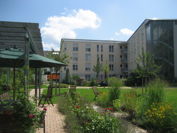 Bild Seniorenzentrum Sankt Anna und Wolfhard, Referenz Projekt für Kurt Holley, Dipl. Ing. Architekt, Landschaftsarchitekt und Stadtplaner, BA